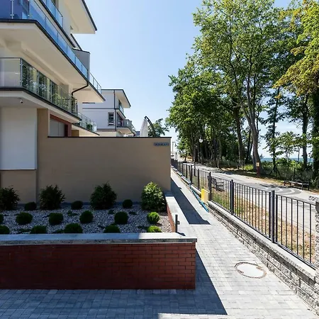 Apartament Klifowa Z Widokiem Na Morze I Basenem Rewal Exterior photo
