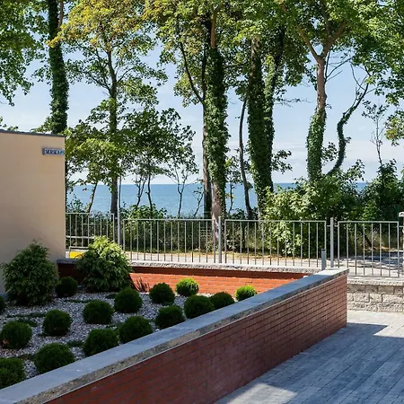 Apartament Klifowa Z Widokiem Na Morze I Basenem Rewal Exterior photo
