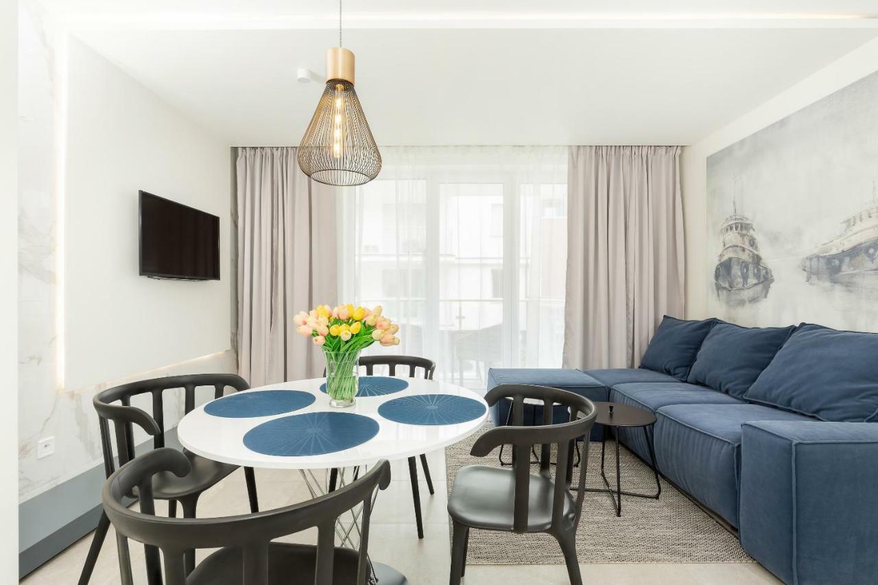 Apartment Klifowa Z Widokiem Na Morze I Basenem Rewal